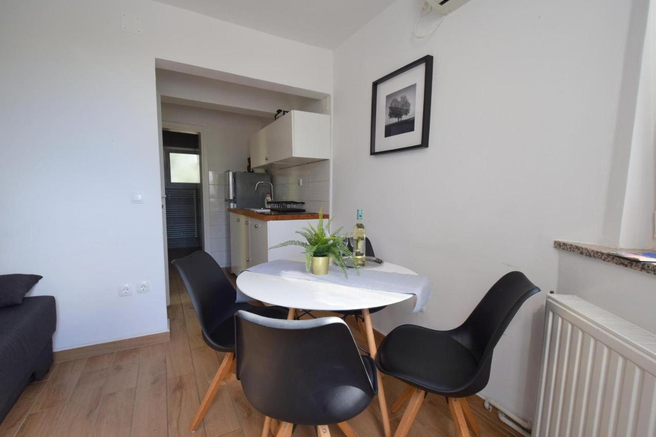 Apartments Julia Čižići Esterno foto