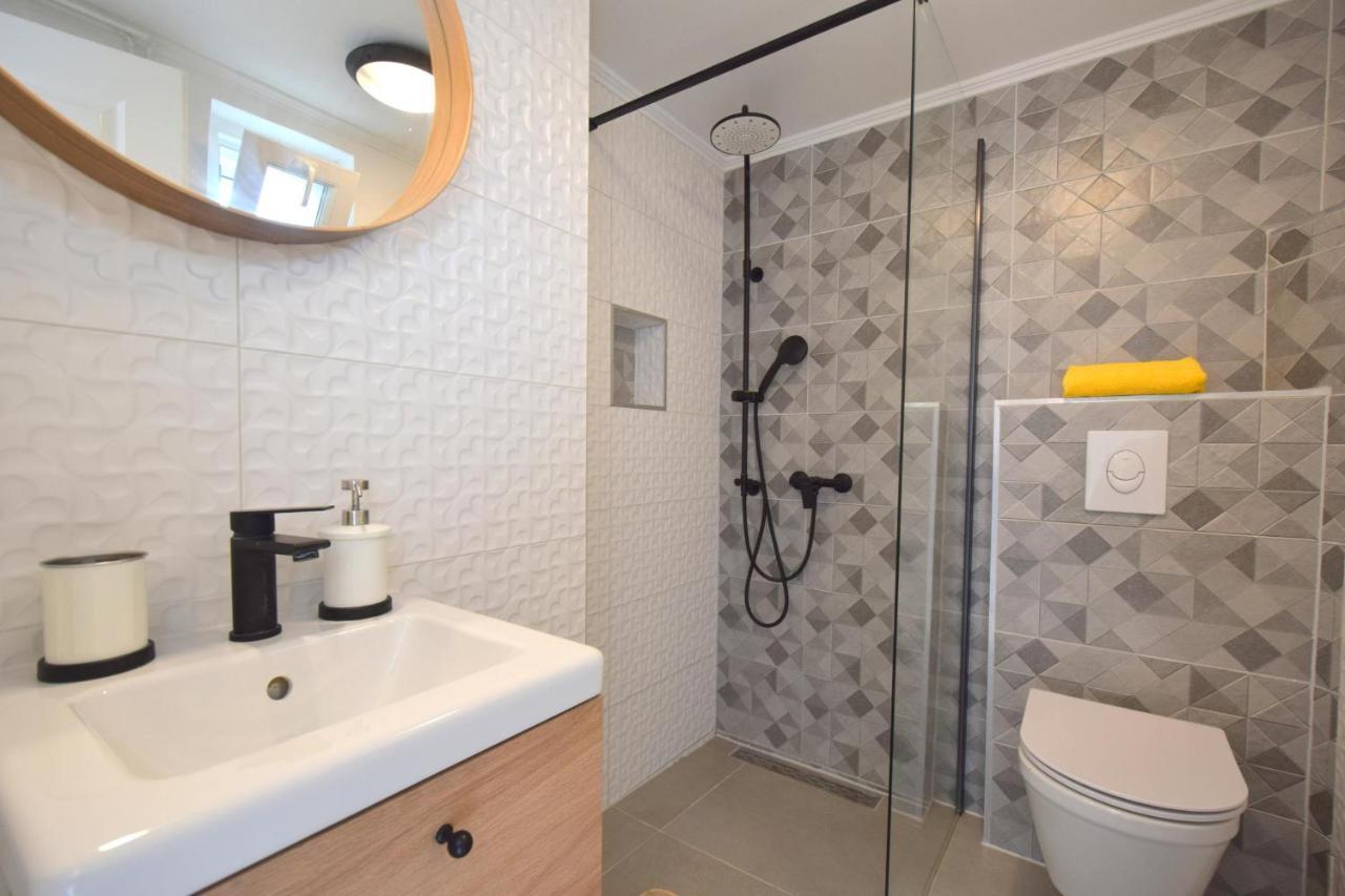 Apartments Julia Čižići Esterno foto
