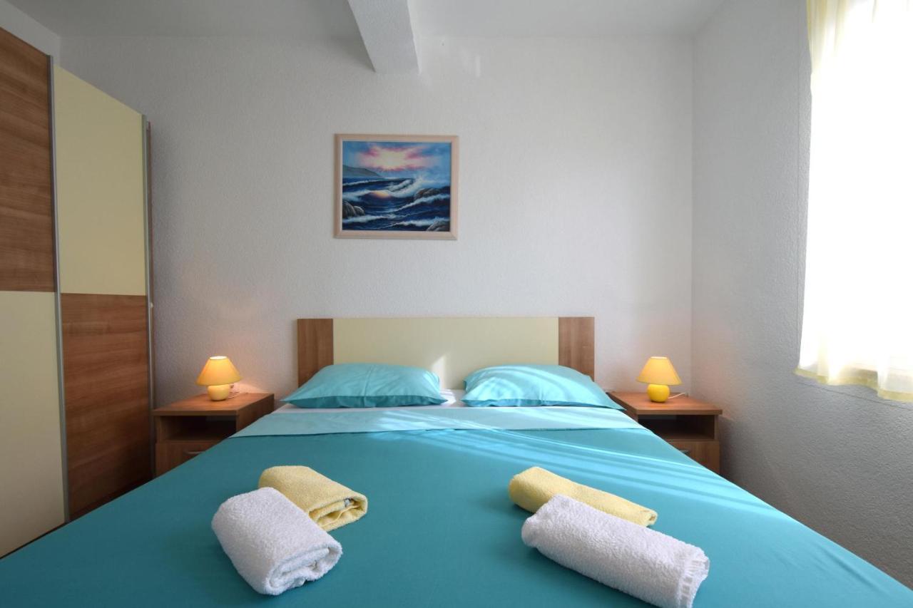 Apartments Julia Čižići Esterno foto