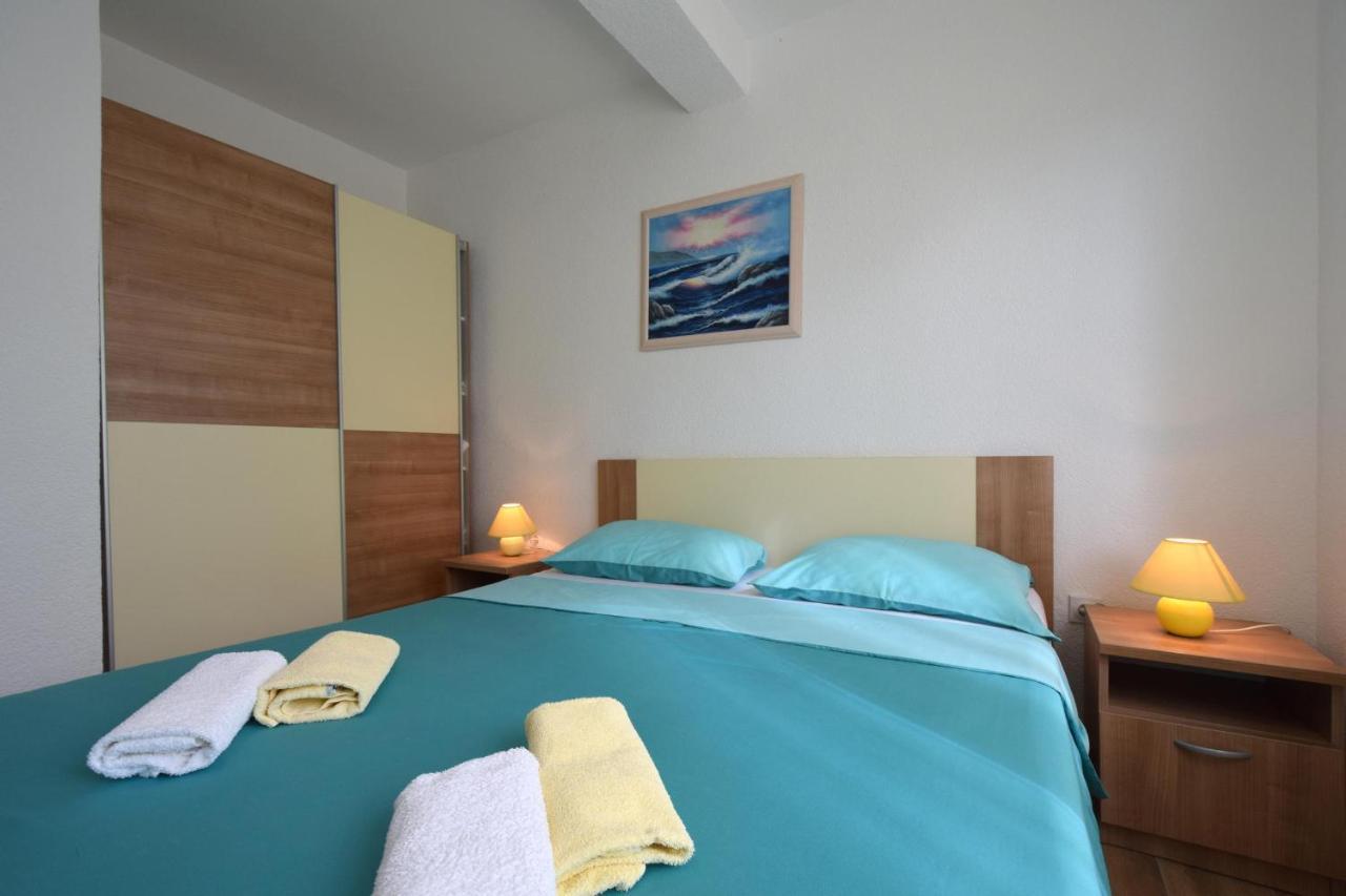 Apartments Julia Čižići Esterno foto